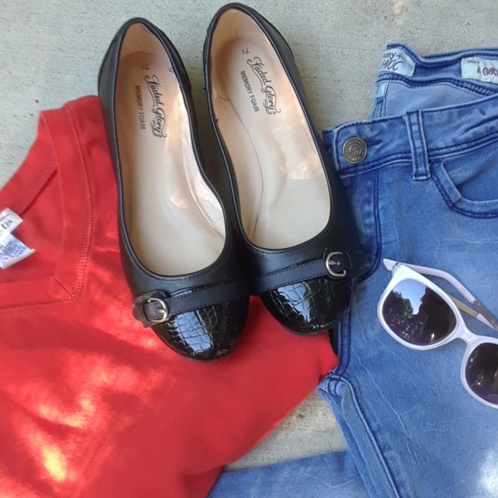 Black flats 7.5